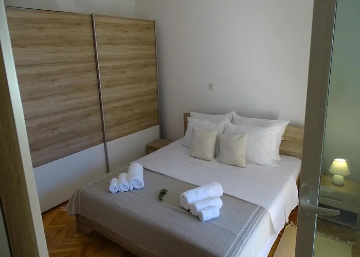 Lovely 3 Bedroom Lemi Near * Rtina