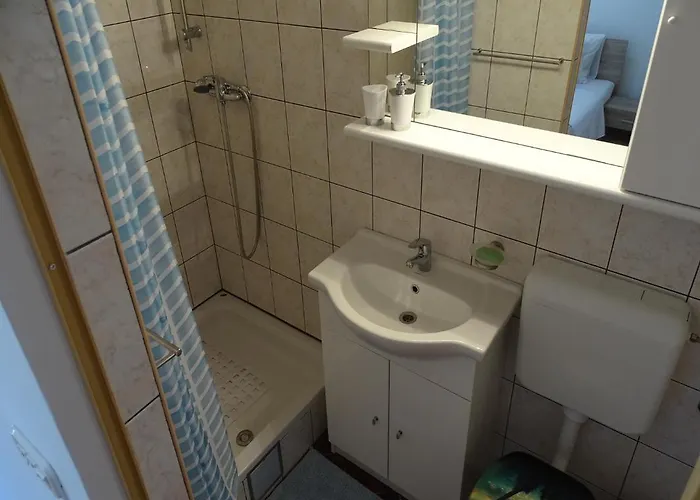 Apartmán Lovely 3 Bedroom Lemi Near Rtina