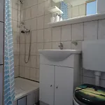 Lovely 3 Bedroom Lemi Near Appartement Rtina