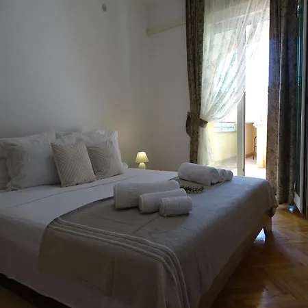 Lovely 3 Bedroom Lemi Near Apartment Rtina