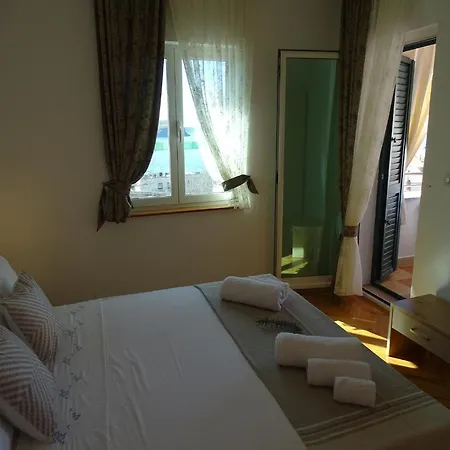 Apartment Lovely 3 Bedroom Lemi Near *